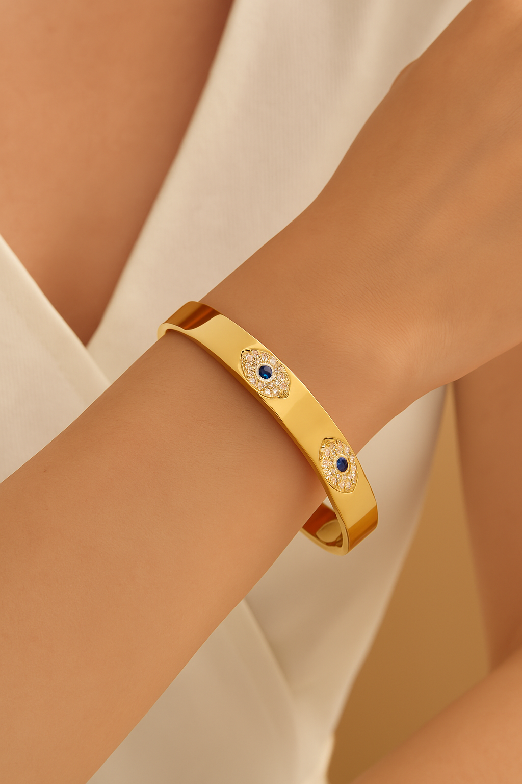 xiomara evil bangle